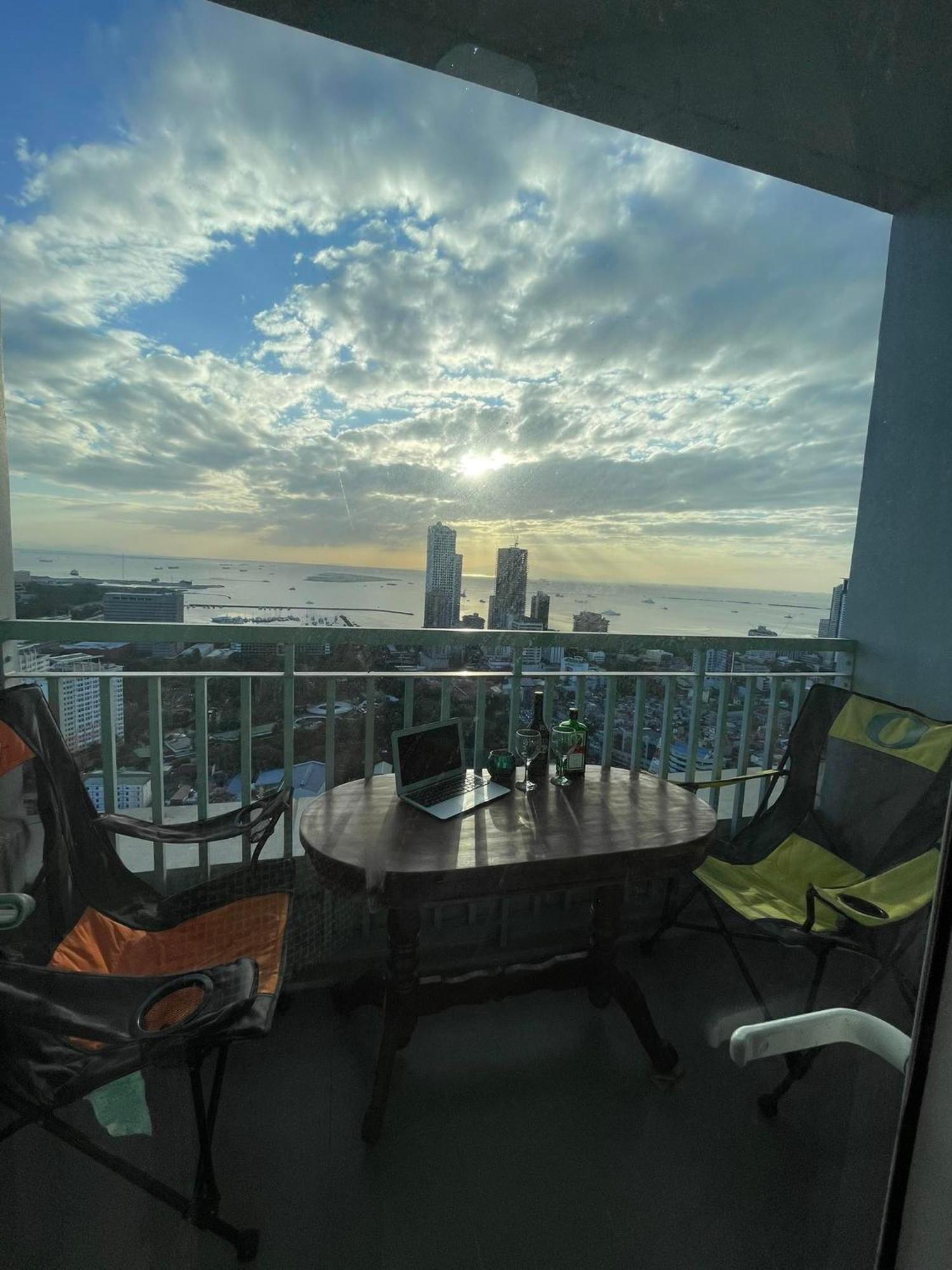 Green Residences Stays By Pbyy Manila Ngoại thất bức ảnh