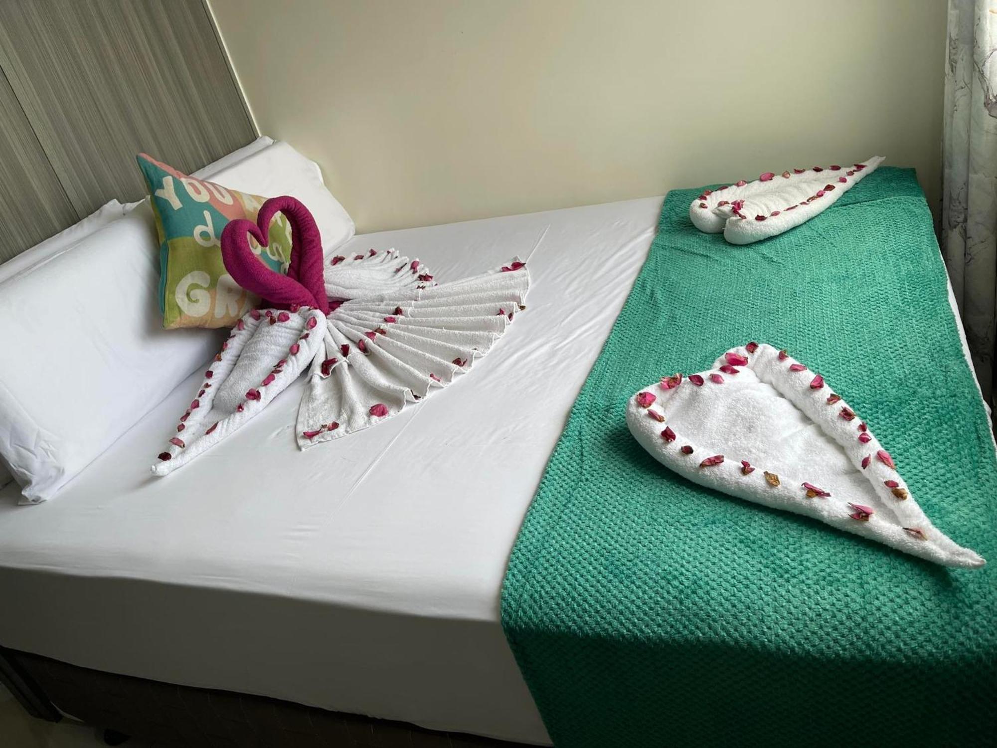 Green Residences Stays By Pbyy Manila Ngoại thất bức ảnh